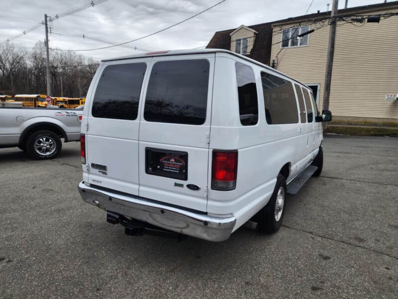 2014 Ford E-Series E-350 SD XLT