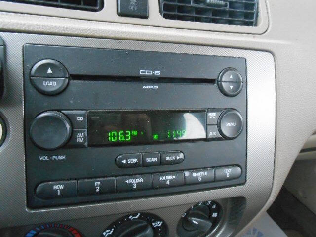 2005 Ford Focus ZXW SES