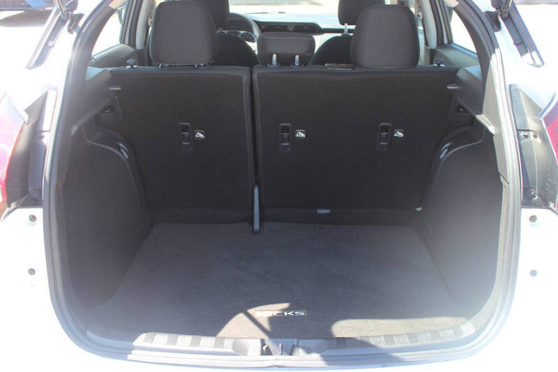 2021 Nissan Kicks S