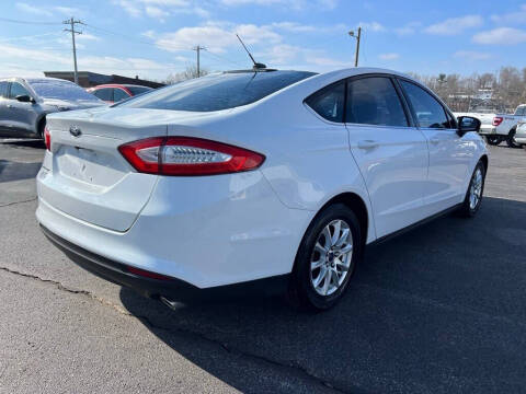 2016 Ford Fusion S