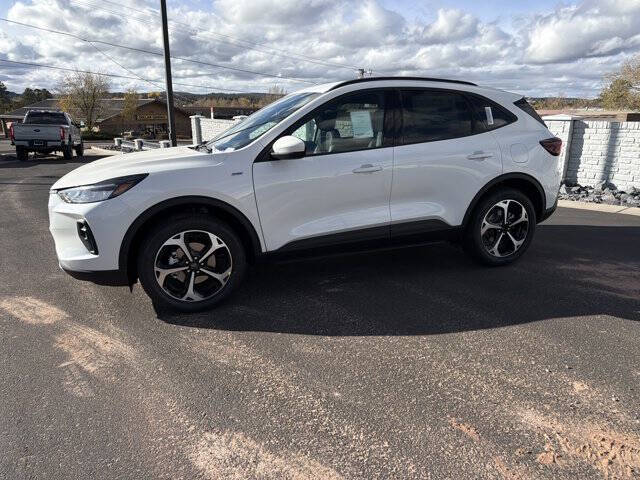 2026 Ford Escape Hybrid ST-Line Select