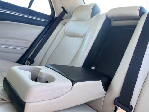 2018 Chrysler 300 Touring