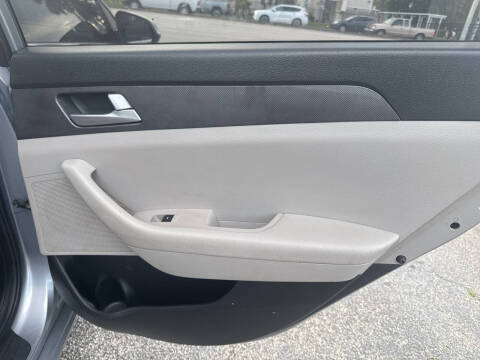 2017 Hyundai Sonata SE