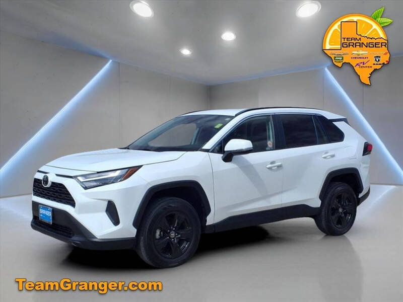 2023 Toyota RAV4 XLE