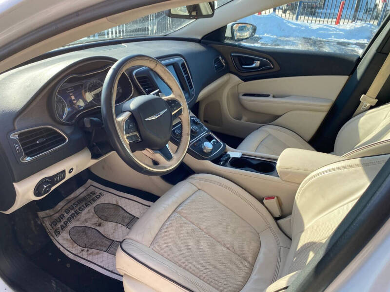 2015 Chrysler 200 C
