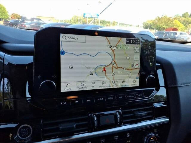 2022 Nissan Pathfinder SL