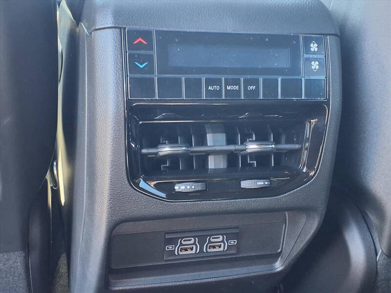 2025 Jeep Grand Cherokee L Laredo X