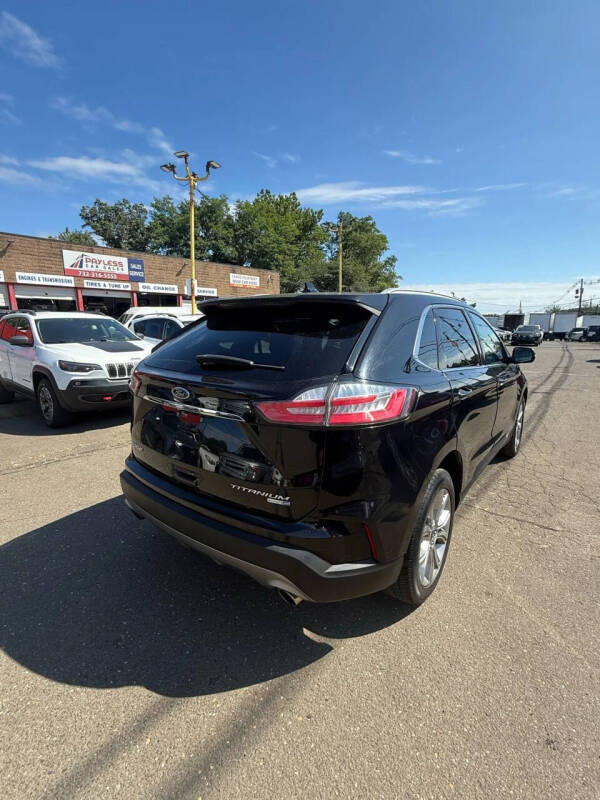 2020 Ford Edge Titanium