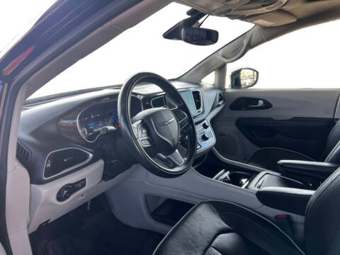 2022 Chrysler Pacifica Hybrid Limited