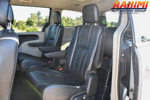 2014 Chrysler Town and Country Touring