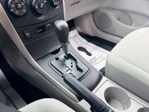 2013 Toyota Corolla LE