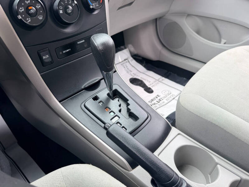 2013 Toyota Corolla LE