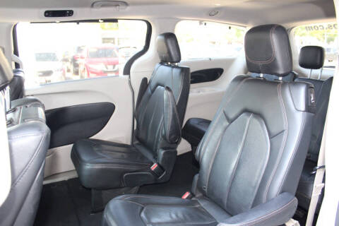 2019 Chrysler Pacifica Touring L Plus