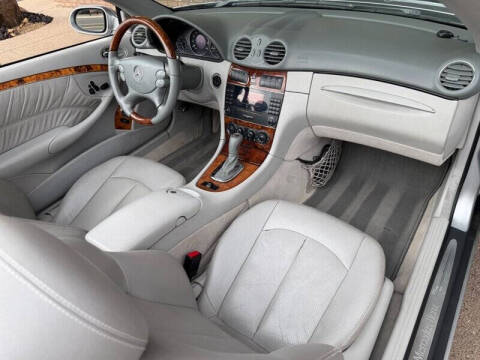 2005 Mercedes-Benz CLK CLK 320