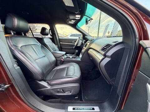 2016 Ford Explorer Sport