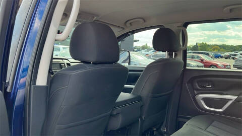 2017 Nissan Titan XD SV