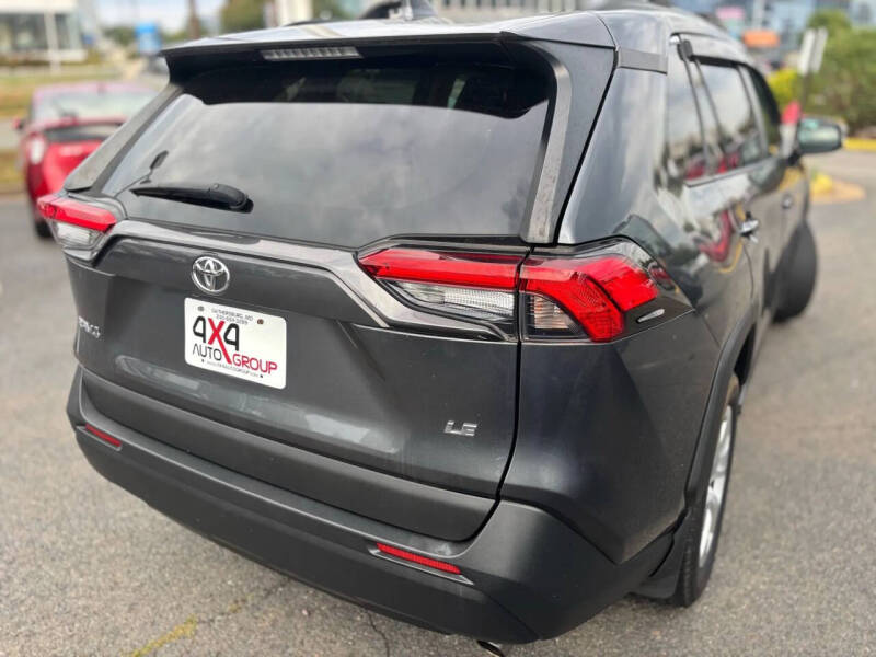 2019 Toyota RAV4 LE