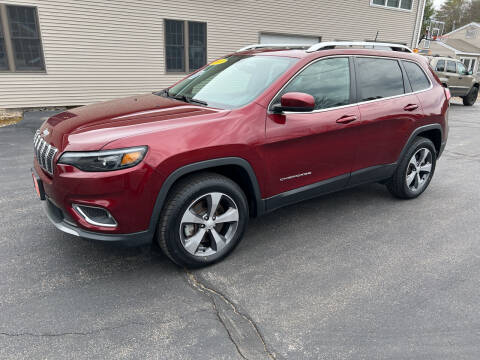 2019 Jeep Cherokee for sale at Glen's Auto Sales in Fremont NH