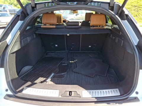 2019 Land Rover Range Rover Velar P380 R-Dynamic SE