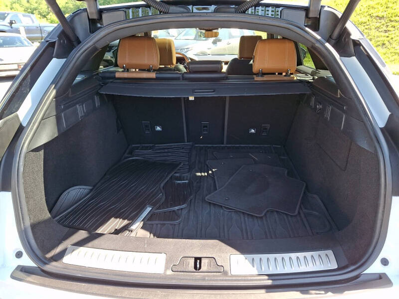 2019 Land Rover Range Rover Velar P380 R-Dynamic SE