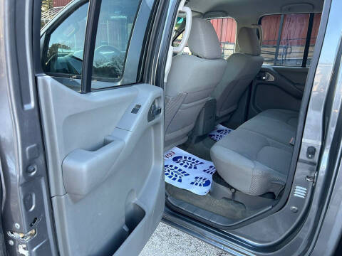 2016 Nissan Frontier SV