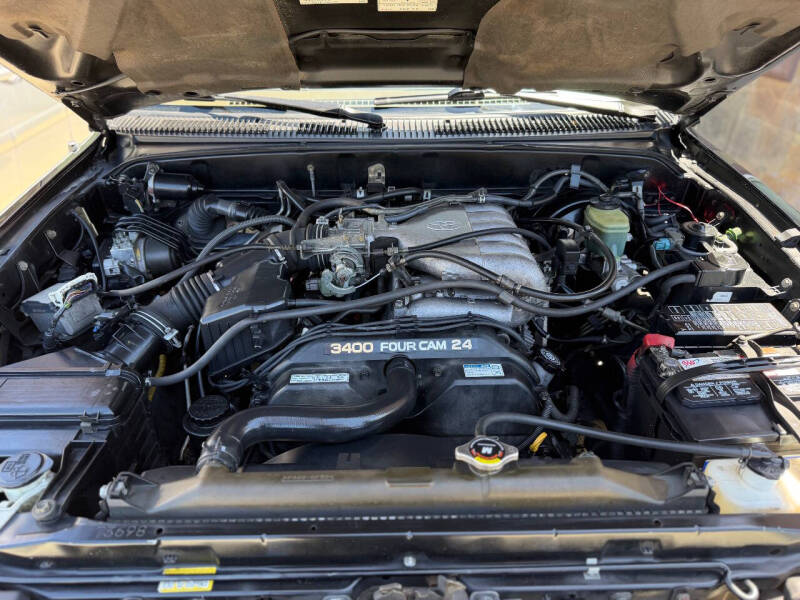 2000 Toyota 4Runner SR5