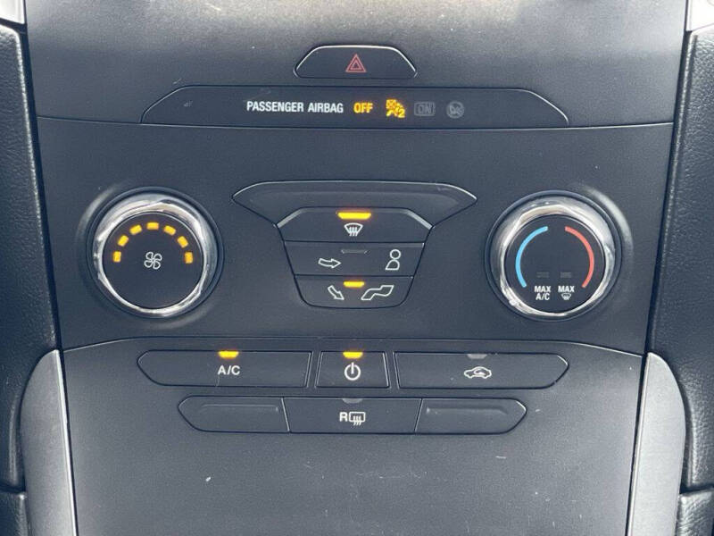 2019 Ford Edge SE