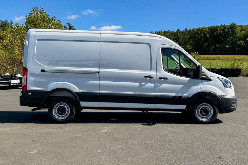 2025 Ford Transit 250