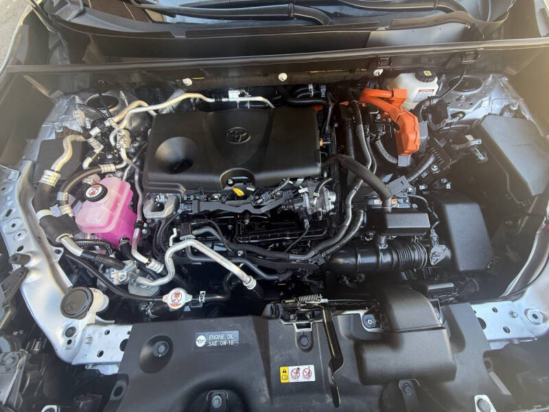 2024 Toyota RAV4 Prime SE