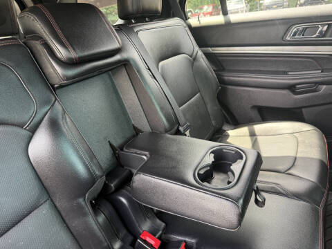 2016 Ford Explorer Sport
