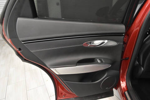 2023 Genesis GV70 2.5T Standard