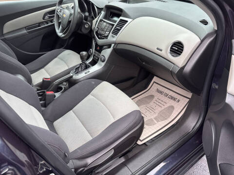 2014 Chevrolet Cruze LS Manual