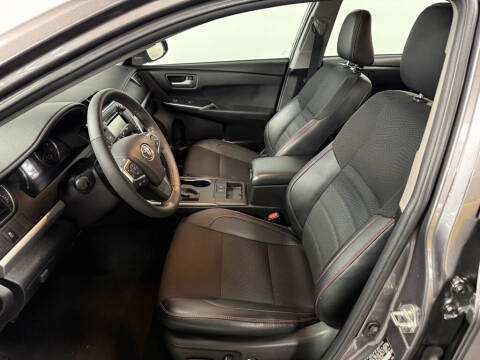 2016 Toyota Camry Hybrid SE