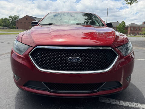 2013 Ford Taurus SHO