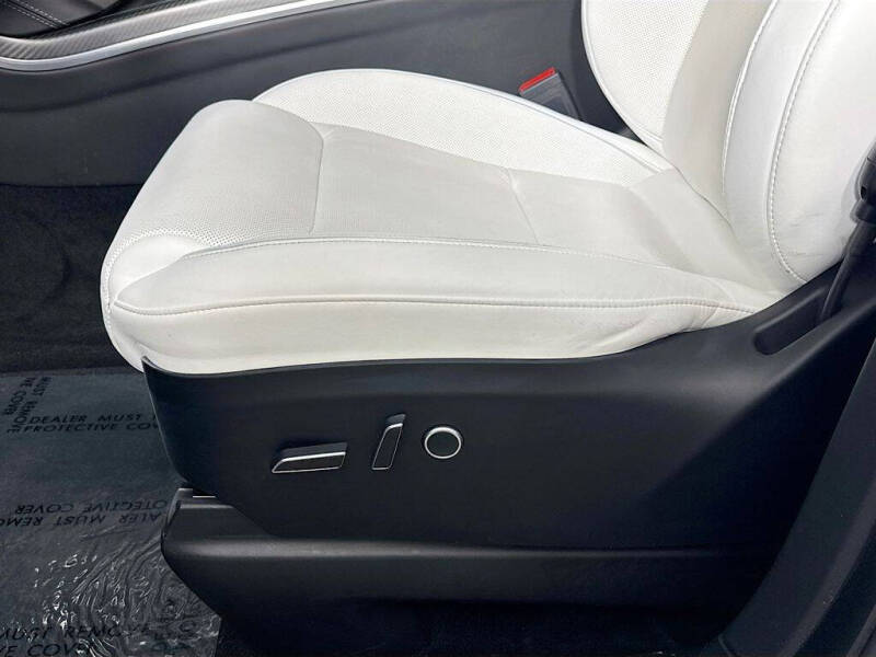 2022 Tesla Model X Plaid