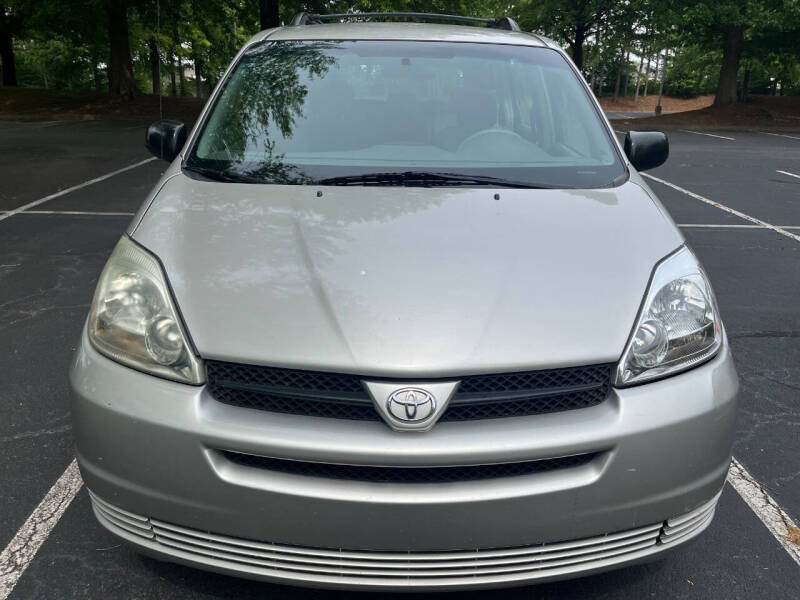 2005 Toyota Sienna CE 8 Passenger