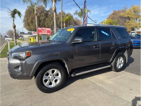 2015 Toyota 4Runner for sale at Dealers Choice Inc in Farmersville CA