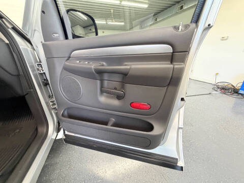 2005 Dodge Ram 1500 SRT-10