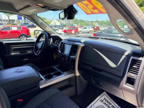 2015 RAM 1500 SLT
