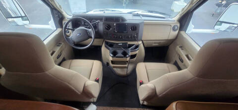 2013 SUNSEEKER SSC3050SF