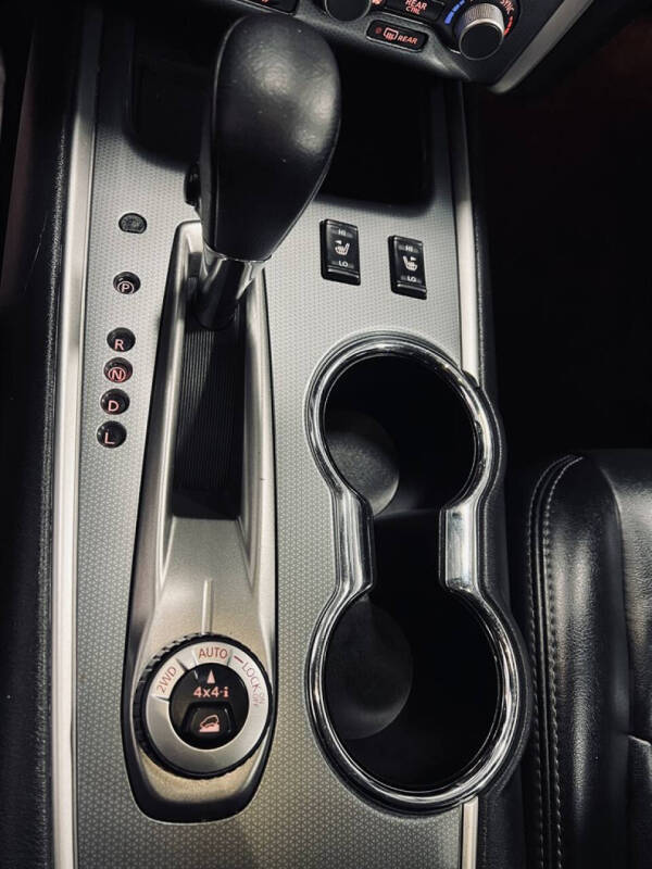 2019 Nissan Pathfinder SL