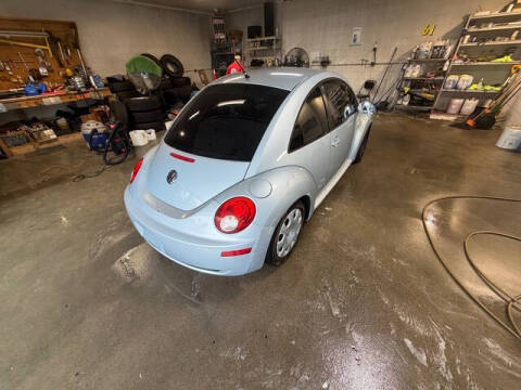 2010 Volkswagen New Beetle