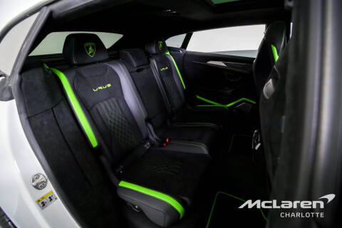 2023 Lamborghini Urus Performante