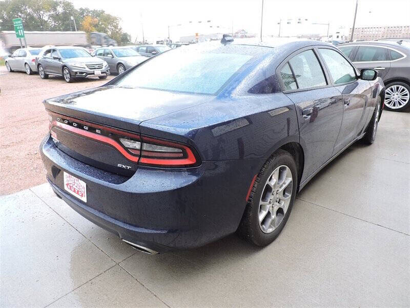 2017 Dodge Charger SXT