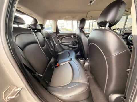 2017 MINI Hardtop 4 Door Cooper