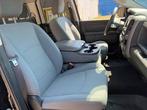 2017 RAM 1500 Express
