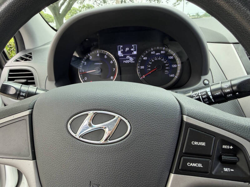 2015 Hyundai Accent GS