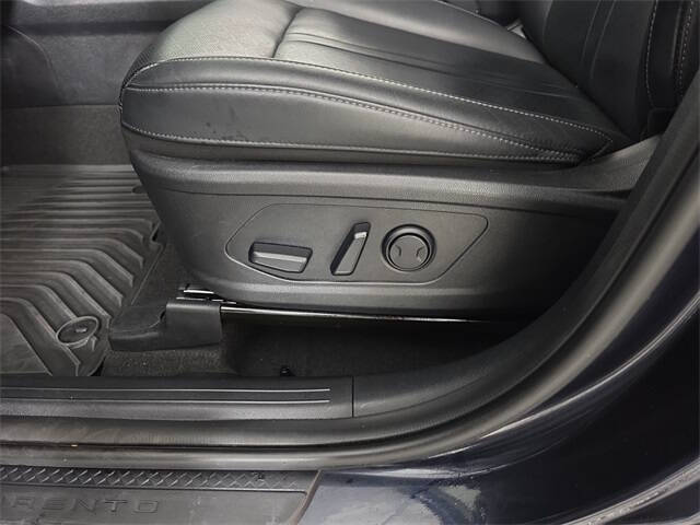 2022 Kia Sorento Hybrid EX