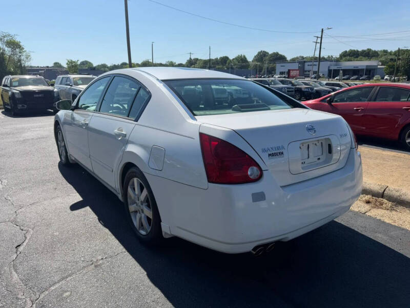 2004 Nissan Maxima