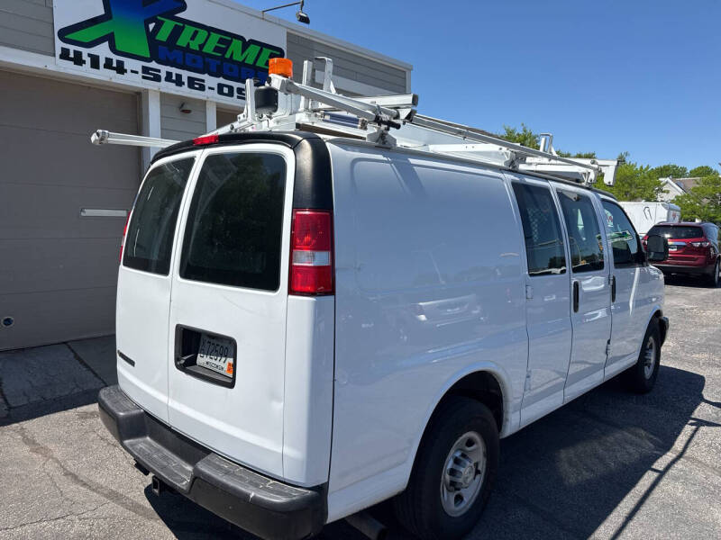 2017 Chevrolet Express 2500
